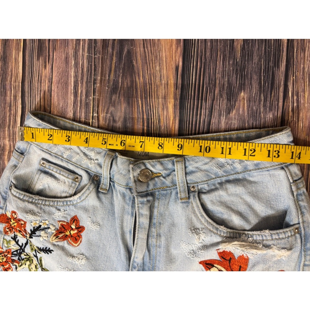 Topshop Moto Mom Jeans Womens W28 L32 Light Wash Floral Embroidered Distressed - Picture 9 of 15